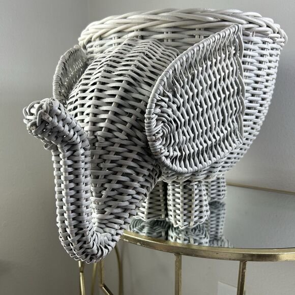 Pottery Barn Kids Handwoven Rattan Wicker Elephant Shaped Storage Basket Gray - Picture 3 of 16